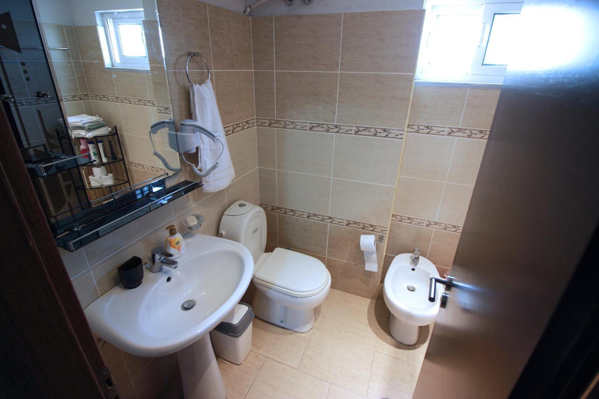 Apartament Duzgo Gjirokaster Exterior photo