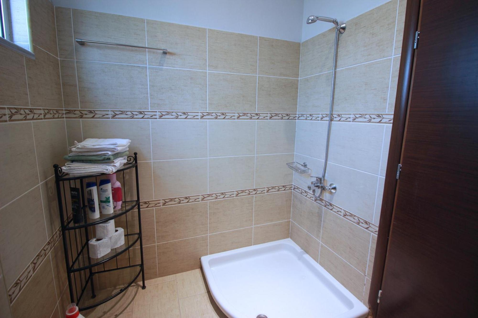 Apartament Duzgo Gjirokaster Exterior photo